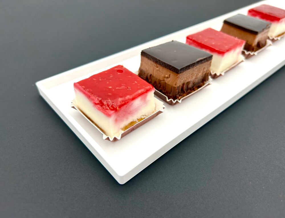 Vassoio pasticceria abs cm.50x10 h.1 bianco